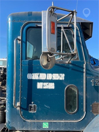 2004 PETERBILT 330 Used Door Truck / Trailer Components for sale