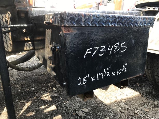 1985 FORD LNT8000 Used Battery Box Truck / Trailer Components for sale