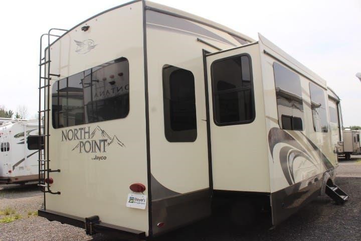 2018 JAYCO NORTH POINT 377RLBH For Sale in Cicero, New