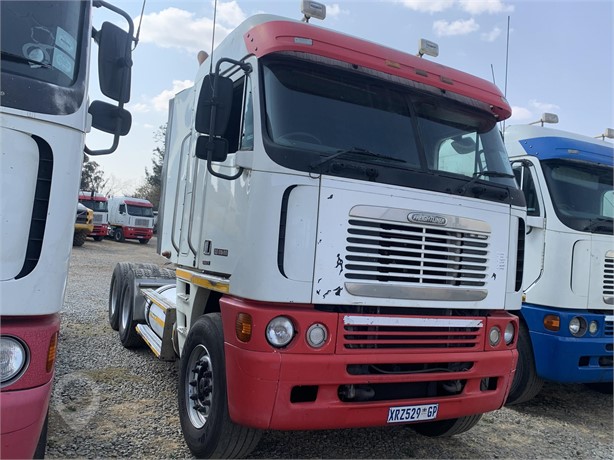 2008 FREIGHTLINER ARGOSY Used Tractor with Sleeper for sale