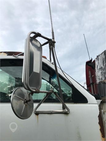 1999 CHEVROLET C7500 Used Glass Truck / Trailer Components for sale