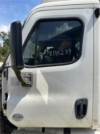 2018 FREIGHTLINER CASCADIA Used Door Truck / Trailer Components for sale