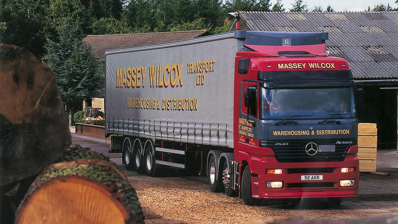 Mercedes-Benz Reflects On 25 Years Of Actros Trucks In The UK