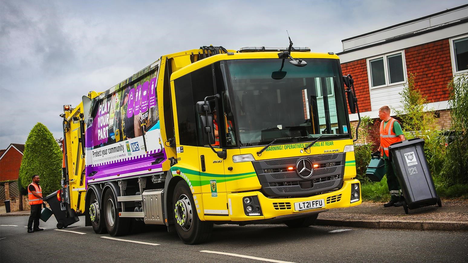 West Hertfordshire Council Replacing Mixed Refuse Collection Fleet With Mercedes-Benz Econic Trucks