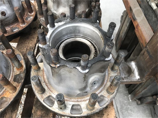 2000 HUB PILOT / UNIMOUNT REAR Used Other Truck / Trailer Components for sale
