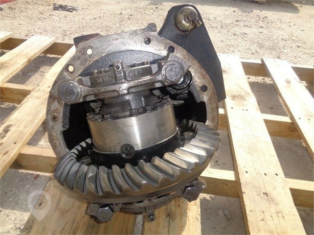 2005 INTERNATIONAL 9400 Used Differential Truck / Trailer Components for sale