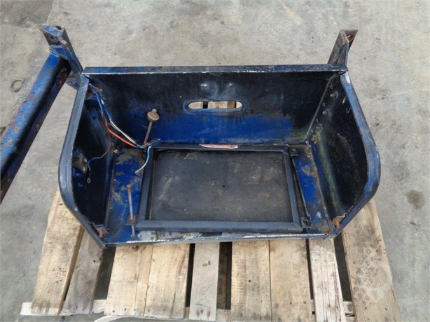 1990 KENWORTH K100 Used Battery Box Truck / Trailer Components for sale