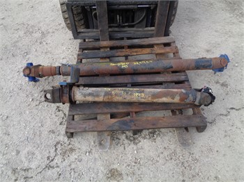 1993 FREIGHTLINER FLD112 SLEEPER Used Drive Shaft Truck / Trailer Components for sale