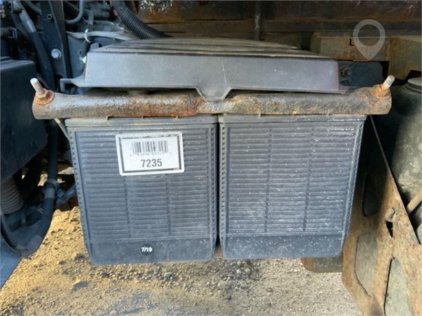 2014 ISUZU NPR HD Used Battery Box Truck / Trailer Components for sale