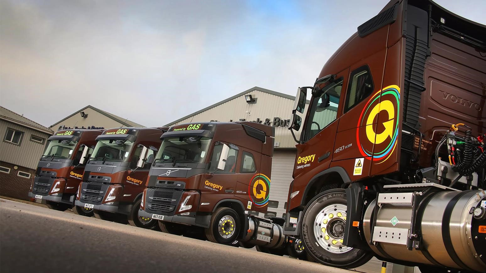 Gregory Distribution Takes Delivery Of Bio-LNG-Fuelled Volvo FM Globetrotter & FH Trucks