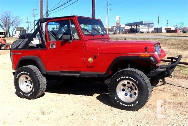 1990 JEEP WRANGLER SAHARA For Sale In Gonzales, Texas 