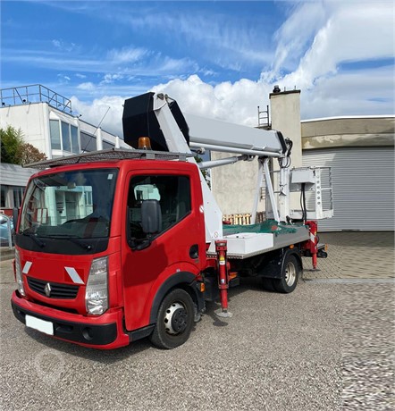 2011 RENAULT MAXITY 110.35 Used Cherry Picker Vans for sale