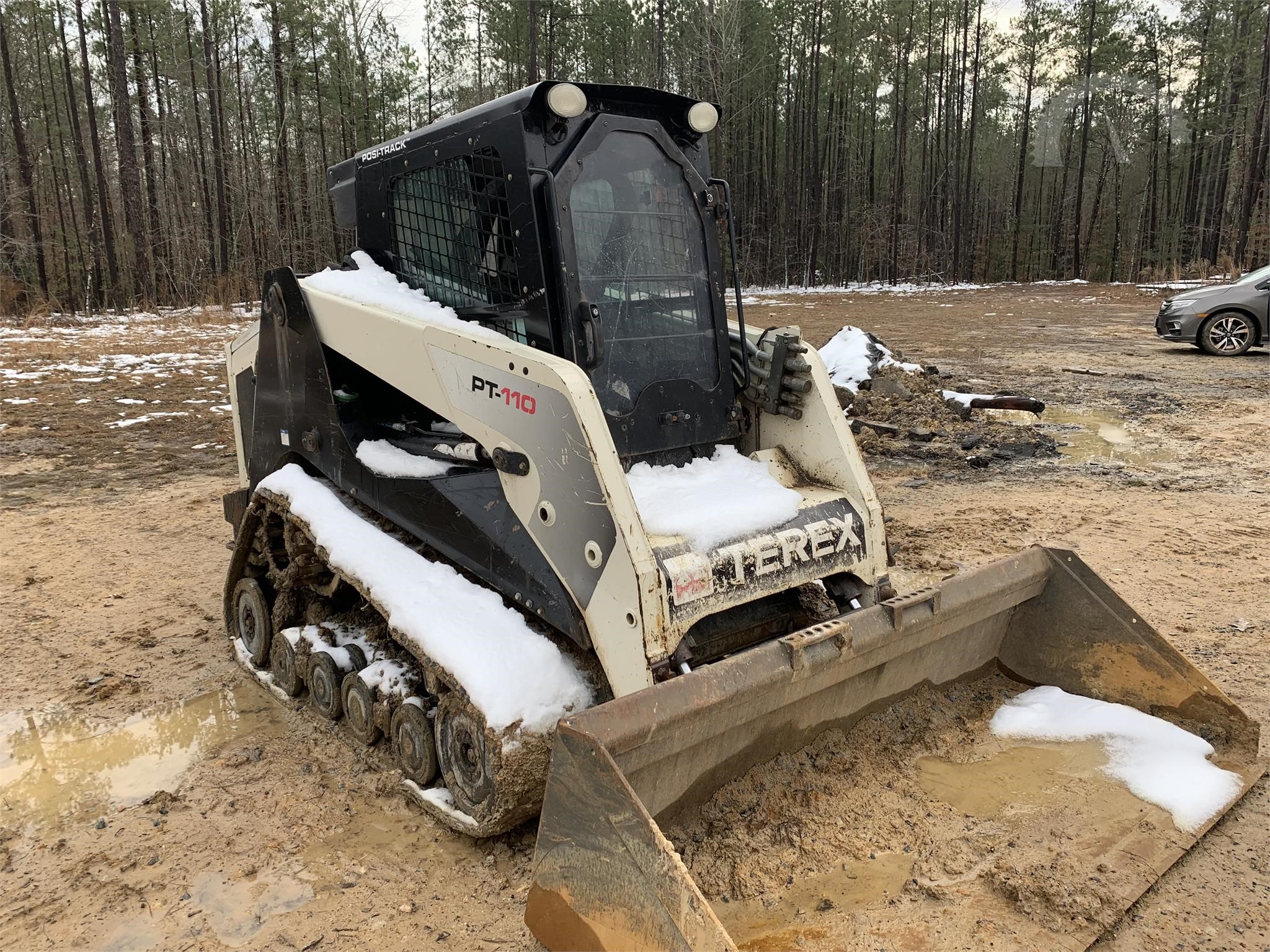 Skid Steers Online Auctions - 5 Lots | AuctionTime.com