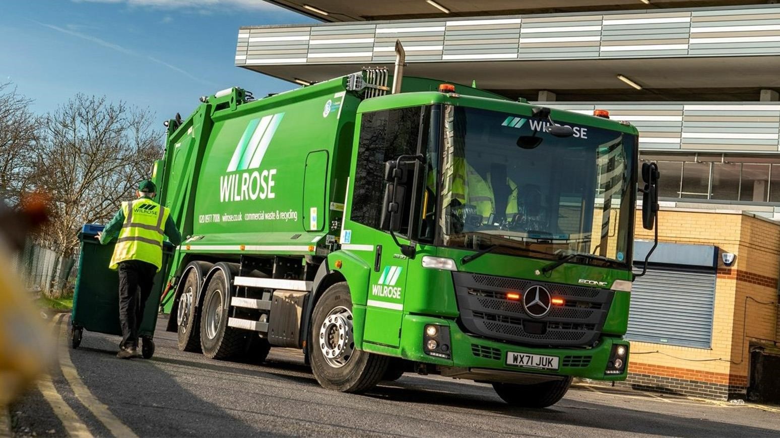 Wilrose Environmental Buys First All-New Mercedes-Benz Econic Waste Collection Vehicle