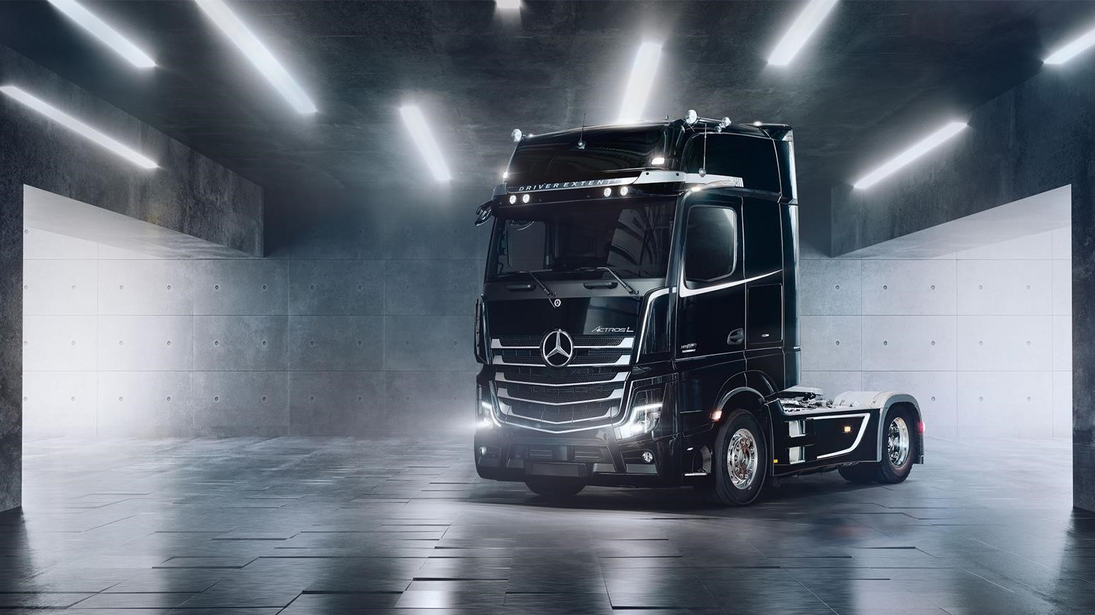 Mercedes-Benz Actros L Driver Extent+ Offers Exclusive Design Inside & Out