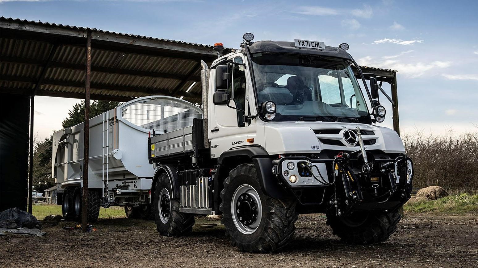 Mercedes-Benz Unimog U430 Tipper Is ‘Swiss Army Knife’ For Lincolnshire Pig Company
