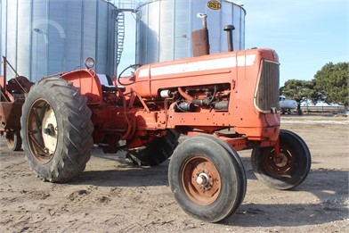 1957 Allis Chalmers D17 tractor in Tonganoxie, KS
