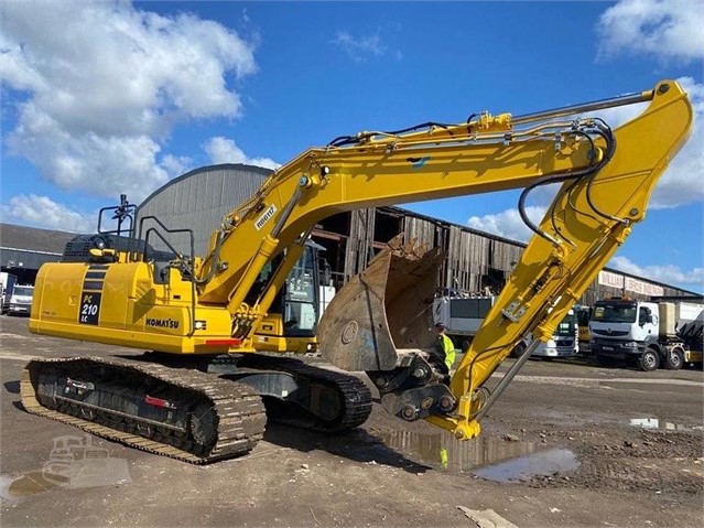 2021 KOMATSU PC210 LC-11 at www.firstchoicecommercials.ie