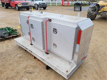 ALUMINUM BULK HEAD TRUCK TOOL BOX Used Tool Box Truck / Trailer Components auction results
