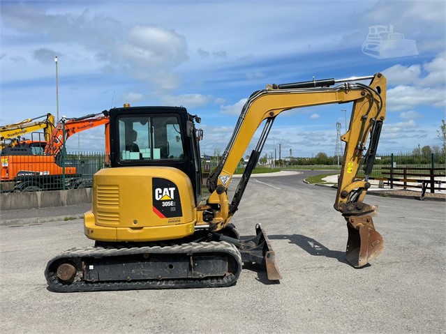 2017 CAT 305E2 at www.firstchoicecommercials.ie