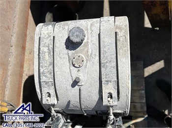 2011 VOLVO 21172557 Used Fuel Pump Truck / Trailer Components for sale