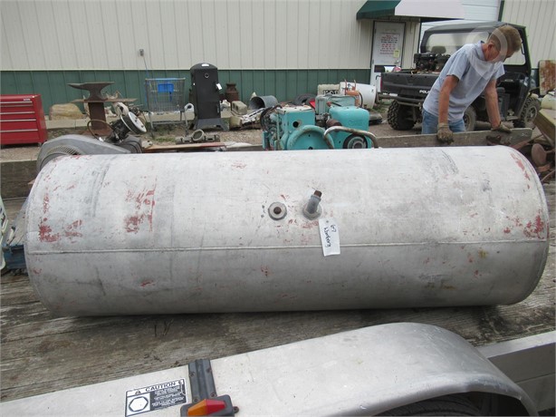 TRUCK FUEL TANK ALUMINUM Used Fuel Pump Truck / Trailer Components auction results