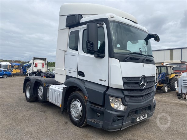 2013 MERCEDES-BENZ ACTROS 2542 Used Tractor with Sleeper for sale