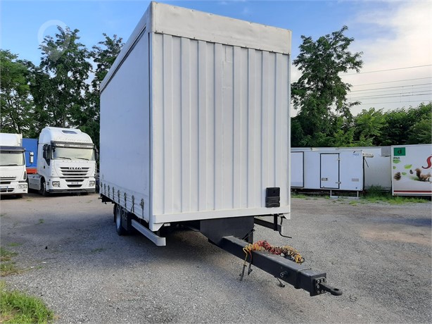 2002 CARLUX Used Curtain Side Trailers for sale
