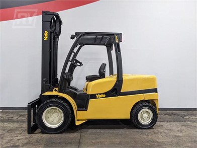 2013 Yale Diesel 12000 Lb Solid Pneumatic Forklift With Side Shift 