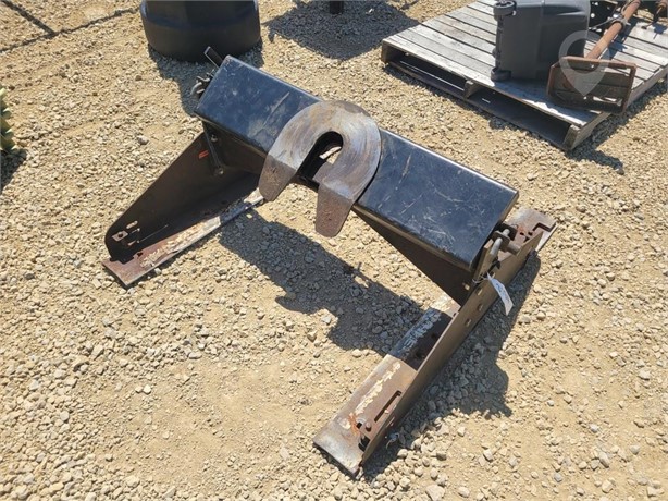 5TH WHEEL HITCH Used Fifth Wheel Truck / Trailer Components auction results