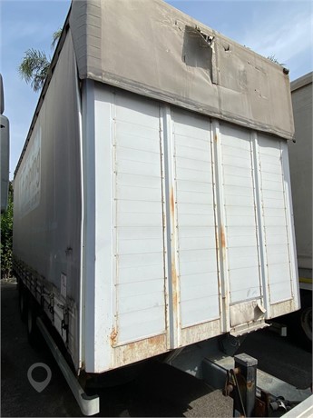 2008 TERCAM Used Curtain Side Trailers for sale
