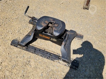 CURT Q25 5TH WHEEL HITCH Used Fifth Wheel Truck / Trailer Components auction results