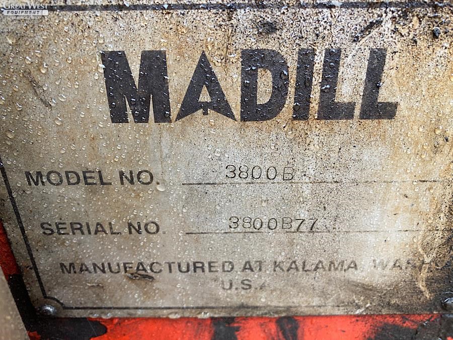 1998 madill 3800b