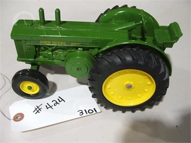 1/64 ertl custom farm toy standi 80' westfield grain auger plastic & rubber tire 