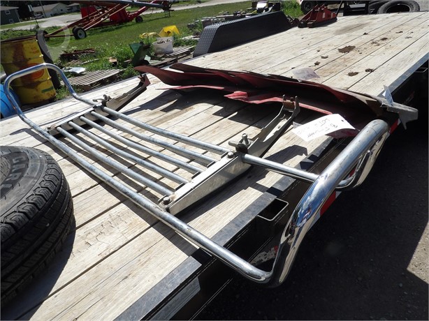 CHROME GRILL UNKNOWN Used Grill Truck / Trailer Components auction results