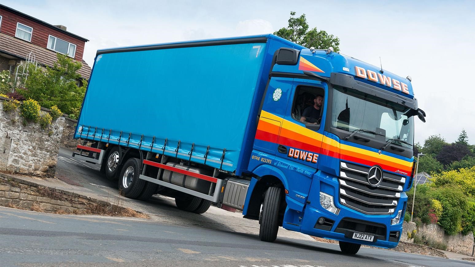 Dowse Of Richmond Replaces 10-Year-Old, 1-Million-Mile Mercedes-Benz Truck With New 26-Tonne Actros