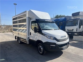 2017 IVECO DAILY 35-150 Gebruikt Huif/Zeilwanden Bestelwagens te huur