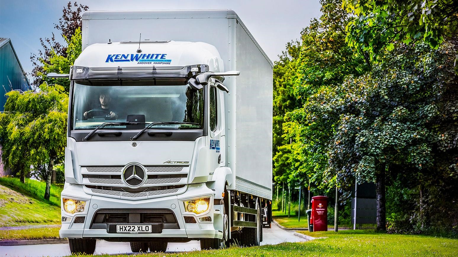 Ken White Distribution Adds 3 New Actros Trucks On Its Way To An All-Mercedes-Benz Fleet