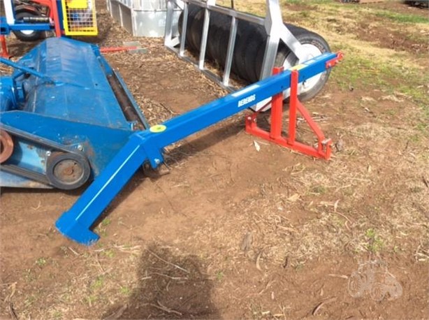 JOHN BERENDS LIFTING JIB New Other Farm Attachments for sale