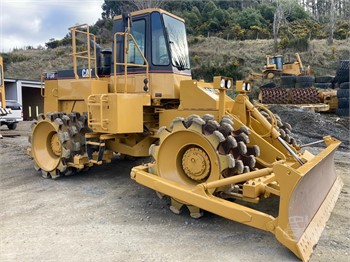 CATERPILLAR 815B Used Padfoot Rollers / Compactors for sale