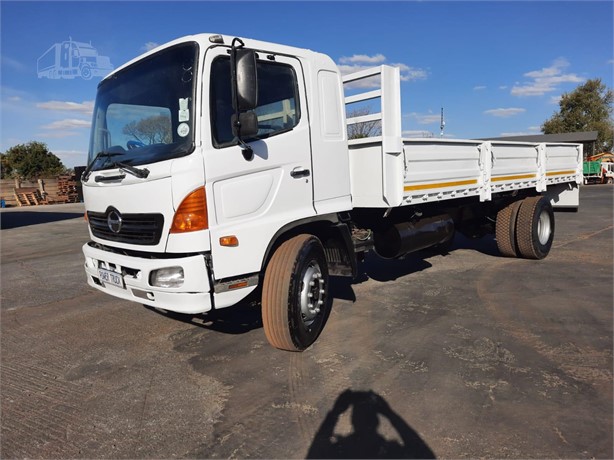2007 HINO 500 15257 Used Dropside Flatbed Trucks for sale