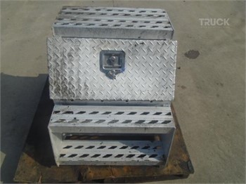 TOOL BOX Gebraucht Wergzeugkiste LKW- / Anhängerkomponenten zum verkauf