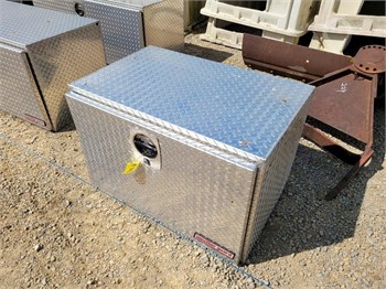 WEATHERGUARD 24"X24"X36" DIAMOND PLATE TOOL BOX Used Tool Box Truck / Trailer Components auction results