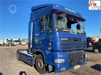 2014 DAF XF105.460 Tractor with Sleeper dismantled machines