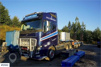 2015 VOLVO FH16.750 Used Scaffolding Flatbed Trucks for sale