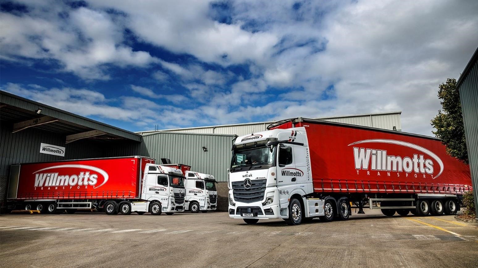 Willmotts Receives 5 New Mercedes-Benz Actros With 2nd-Generation MirrorCam