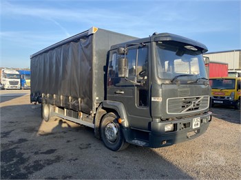 2002 VOLVO FL6 Used Curtain Side Trucks for sale