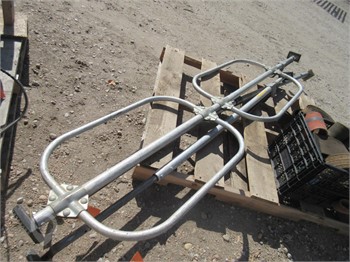 TRUCK LOAD HOLDERS SET OF 3 ASSORTED Used Other Truck / Trailer Components auction results