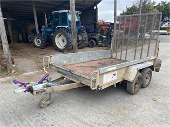 CHALLENGER TRAILER Used Other Farm Attachments for sale
