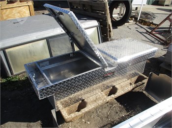 DEEZEE ALUMINUM TOOL BOX FOR MID SIZE PICKUP New Tool Box Truck / Trailer Components auction results